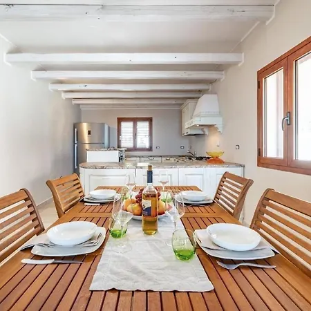 Ferienwohnung In Mit Grosser Terrasse * Cala Gonone